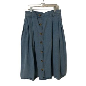 Long jean skirt with button accents